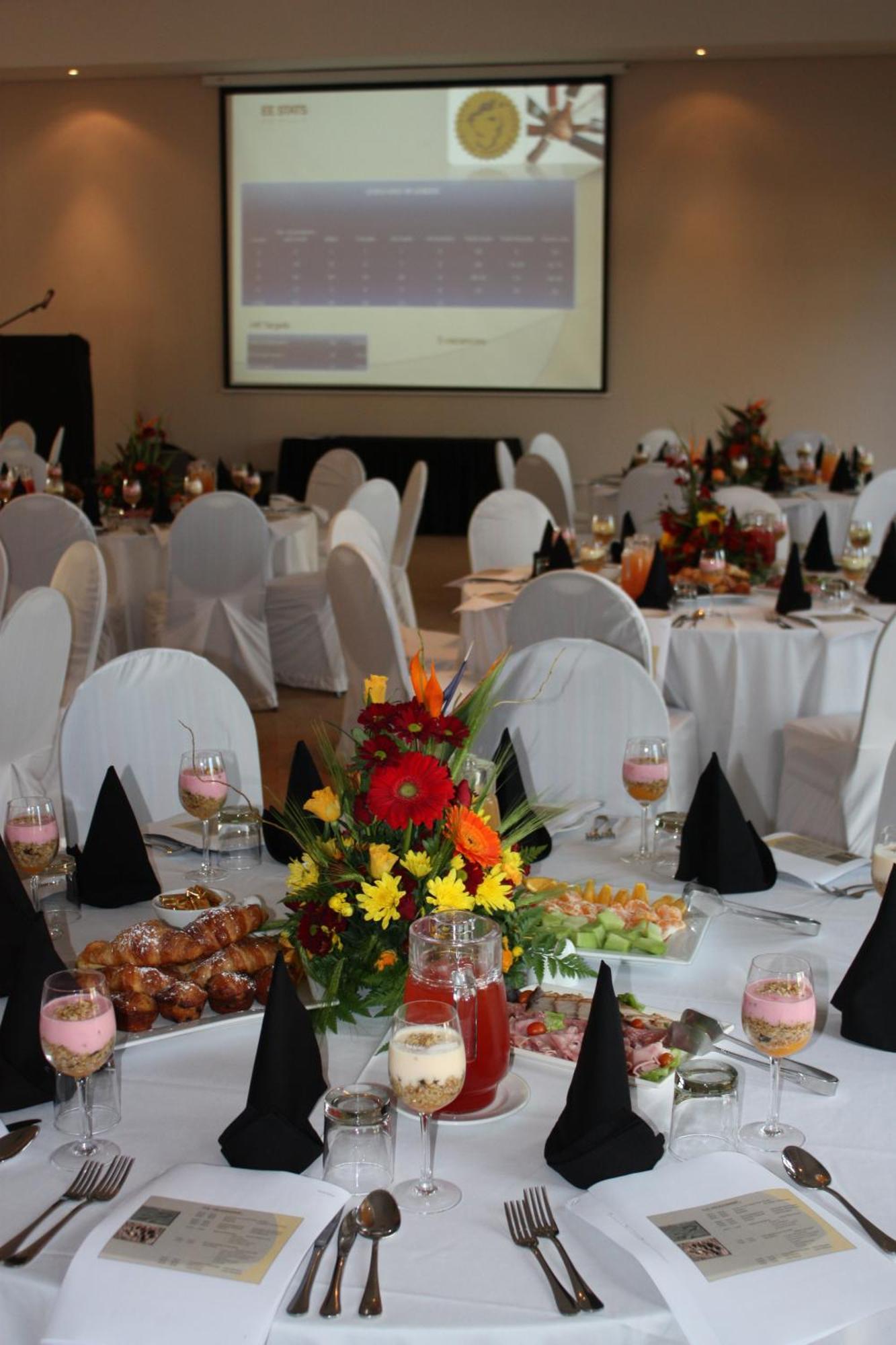 Premier Hotel The Winkler ไวท์ริเวอร์ ภายนอก รูปภาพ