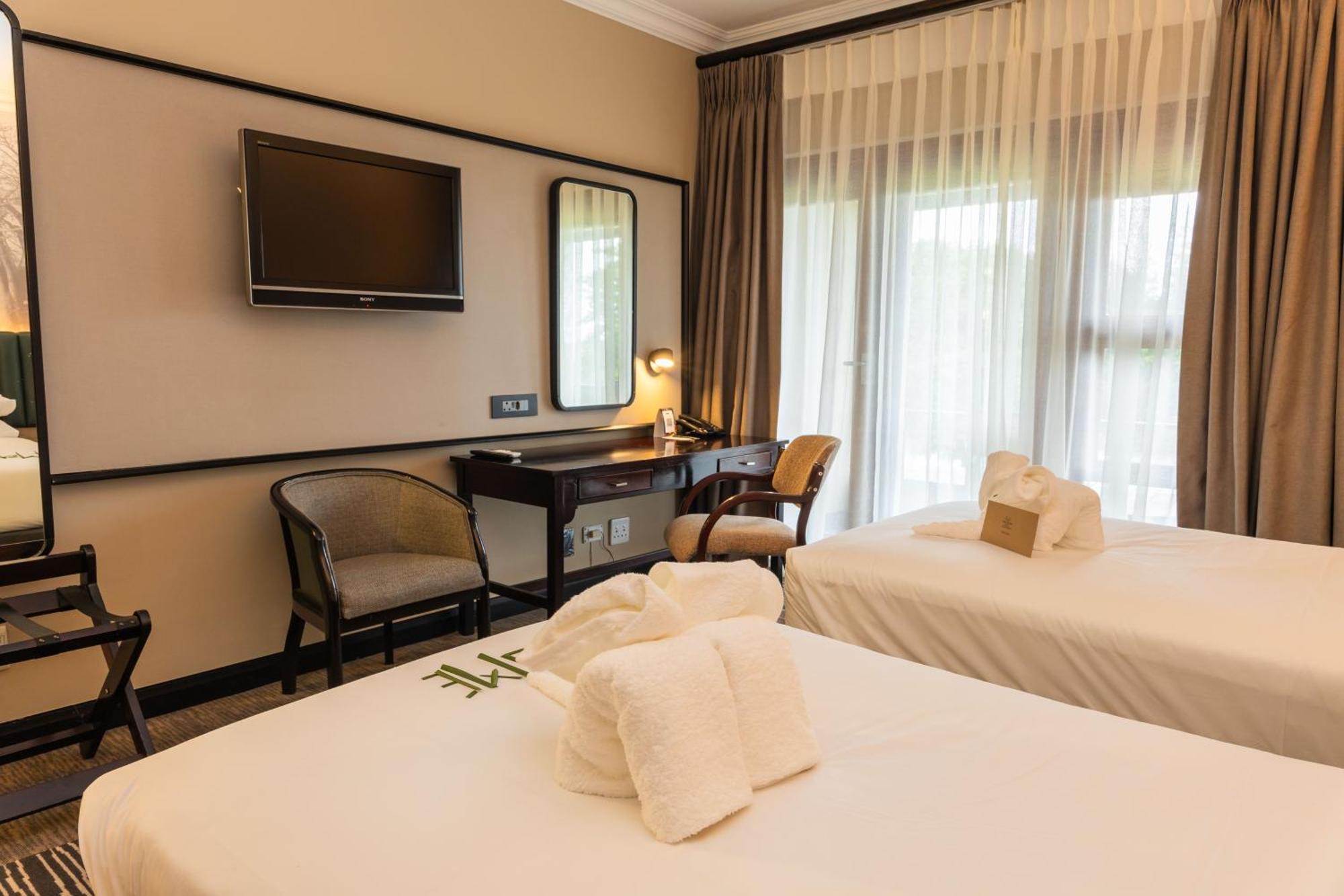 Premier Hotel The Winkler ไวท์ริเวอร์ ภายนอก รูปภาพ