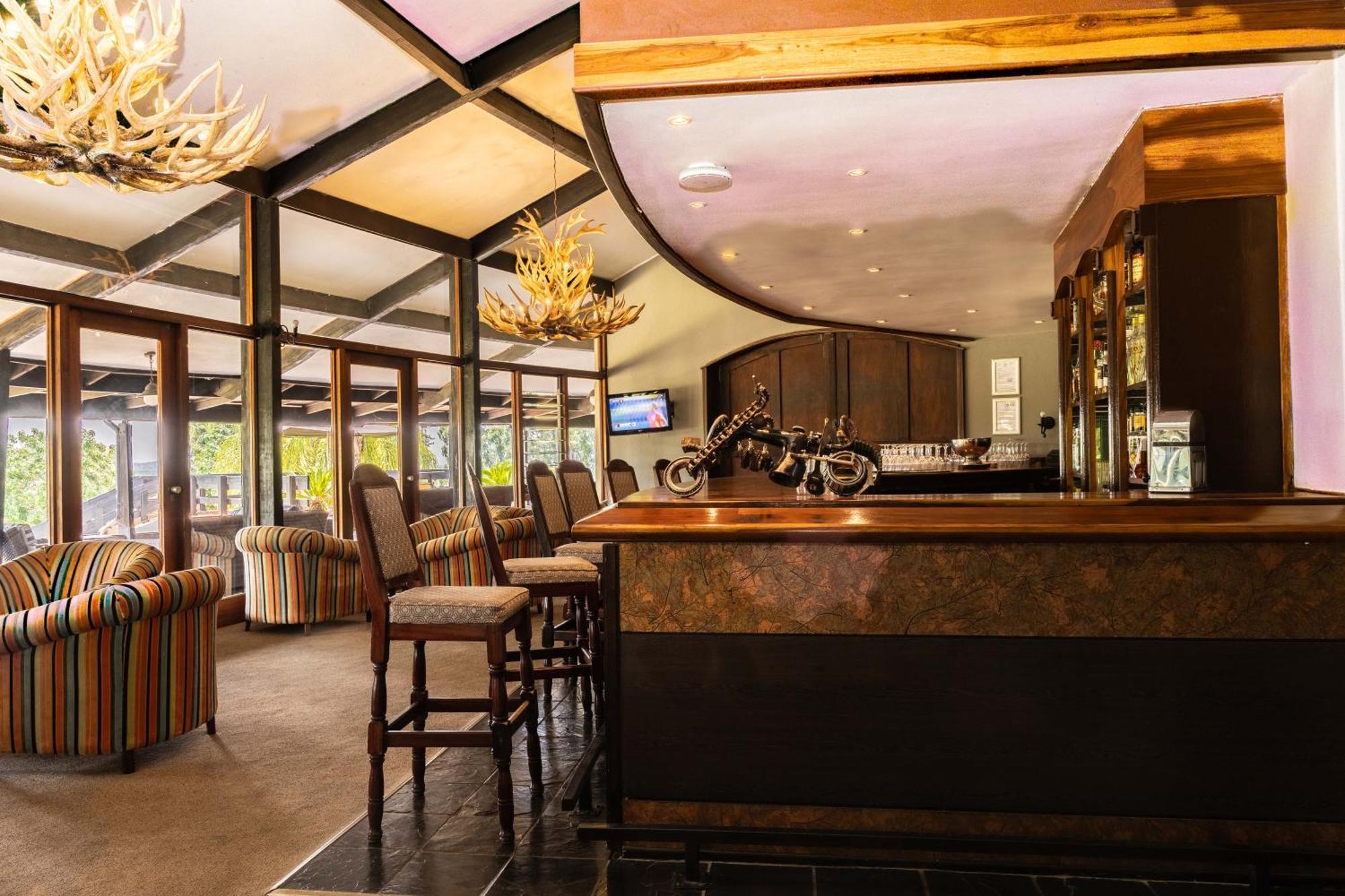 Premier Hotel The Winkler ไวท์ริเวอร์ ภายนอก รูปภาพ